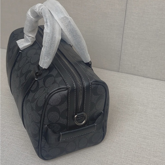 Coach Venturer Duffle 27 In Signature Canvas - Picture 6 of 9